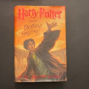 Rowling, J. K.HARRY POTTER AND THE DEATHLY HALLOWS First American Edition